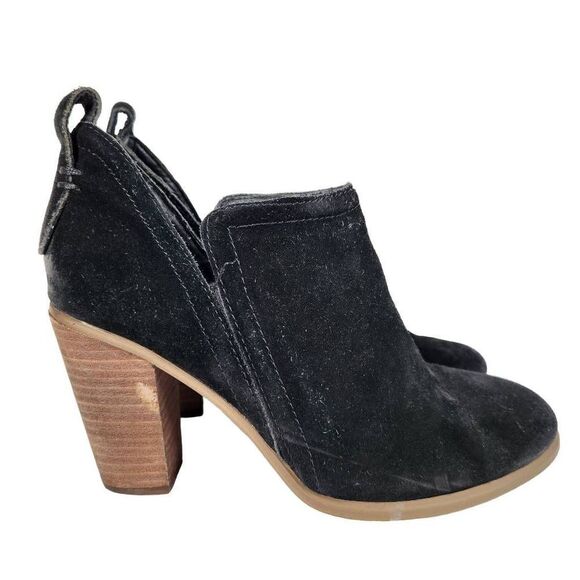 Vince Camuto Francia Suede Ankle Booties Black 6 - Picture 1 of 7